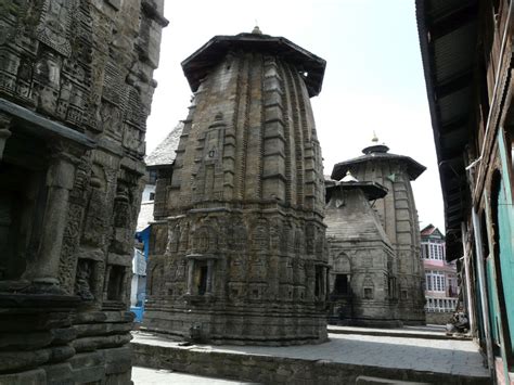  Quake Mountain Temple! An Ancient Spiritual Haven Waiting to be Discovered